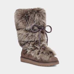 UGG Classic Posh Short Fur